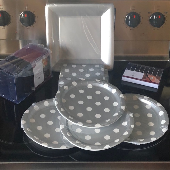 Other - 🚫SOLD🚫🎩Polka dot party supplies & mini dessert